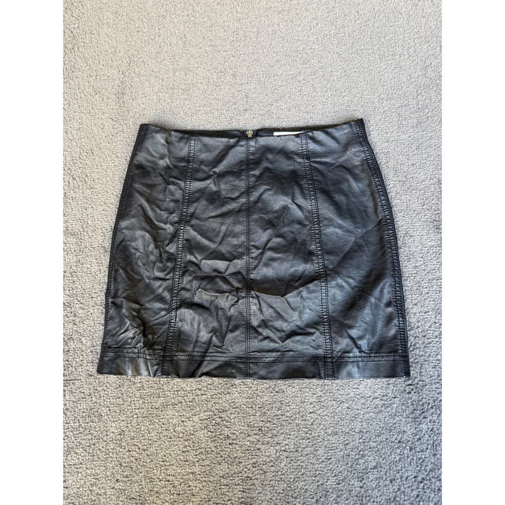 Newbury Kustom Black Faux Leather Mini Skirt Size S NKS205404 High Waisted Edgy